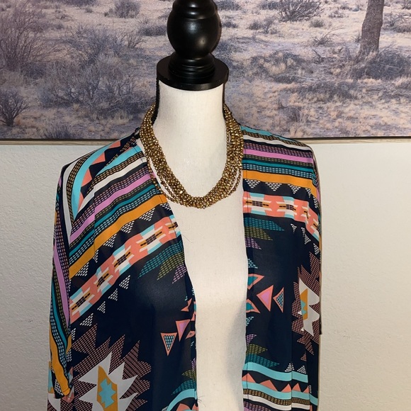 Aztec pattern cocoon wrap - Picture 7 of 8